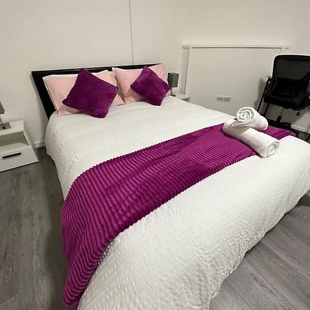 Super Double Bedroom Zone 1 Лондон Екстериор снимка