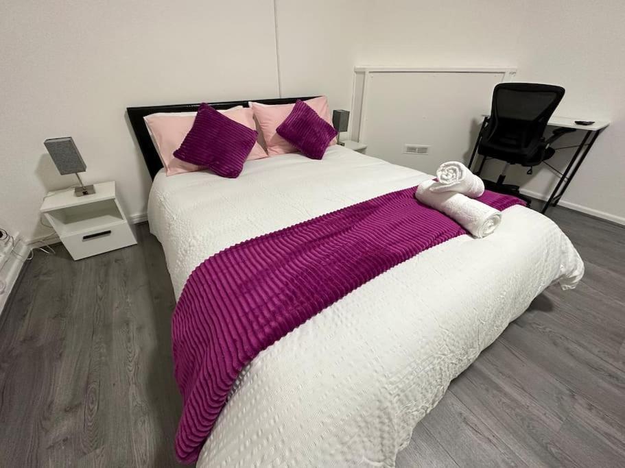 Super Double Bedroom Zone 1 Лондон Екстериор снимка
