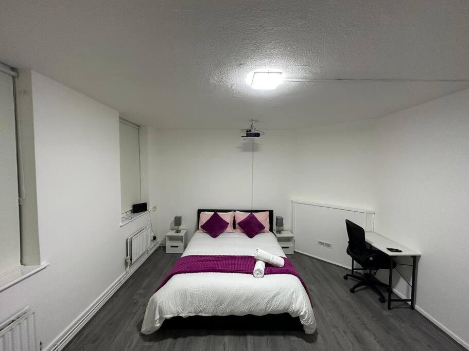 Super Double Bedroom Zone 1 Лондон Екстериор снимка