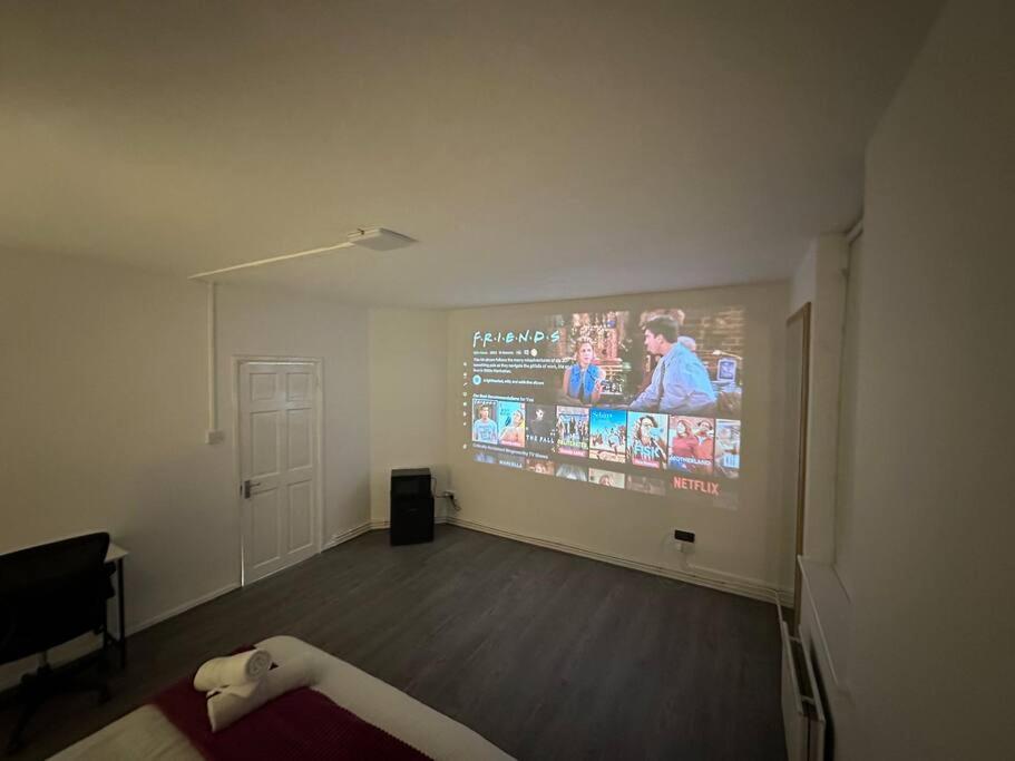 Super Double Bedroom Zone 1 Лондон Екстериор снимка